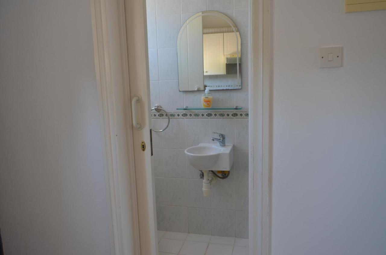 Vacation House Sanders Paphos Eksteriør billede